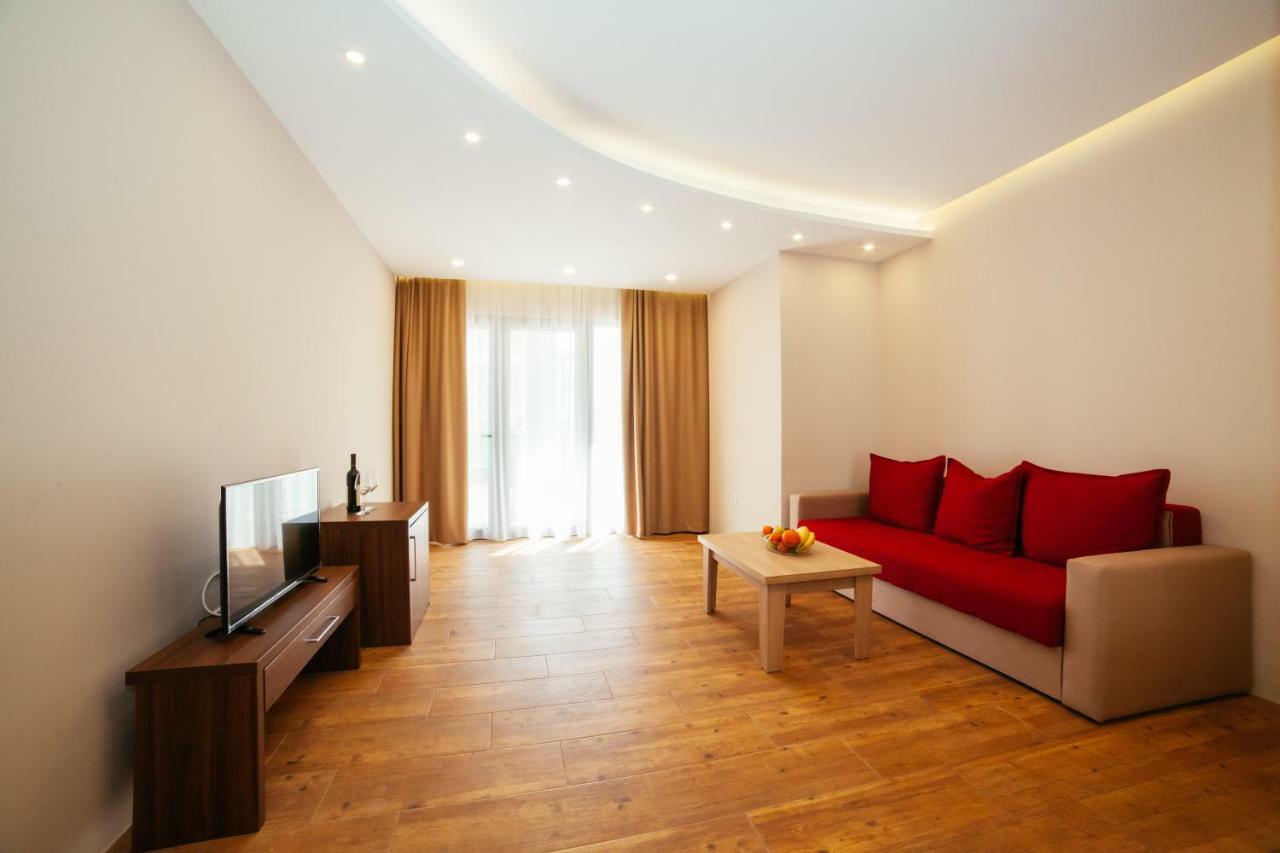 Adriatica Sea & Sun Bed and Breakfast Ulcinj Exteriör bild