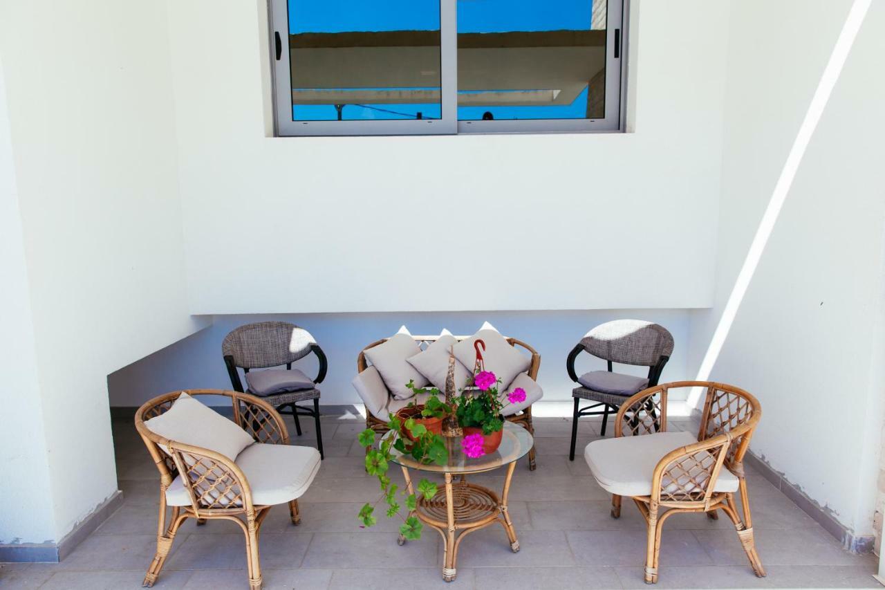 Adriatica Sea & Sun Bed and Breakfast Ulcinj Exteriör bild